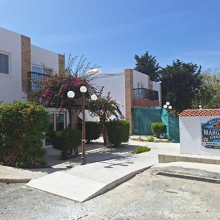 Stylish Apt Kato Paphos Close To Beach & Vibrant Harbor Life Εξωτερικό φωτογραφία