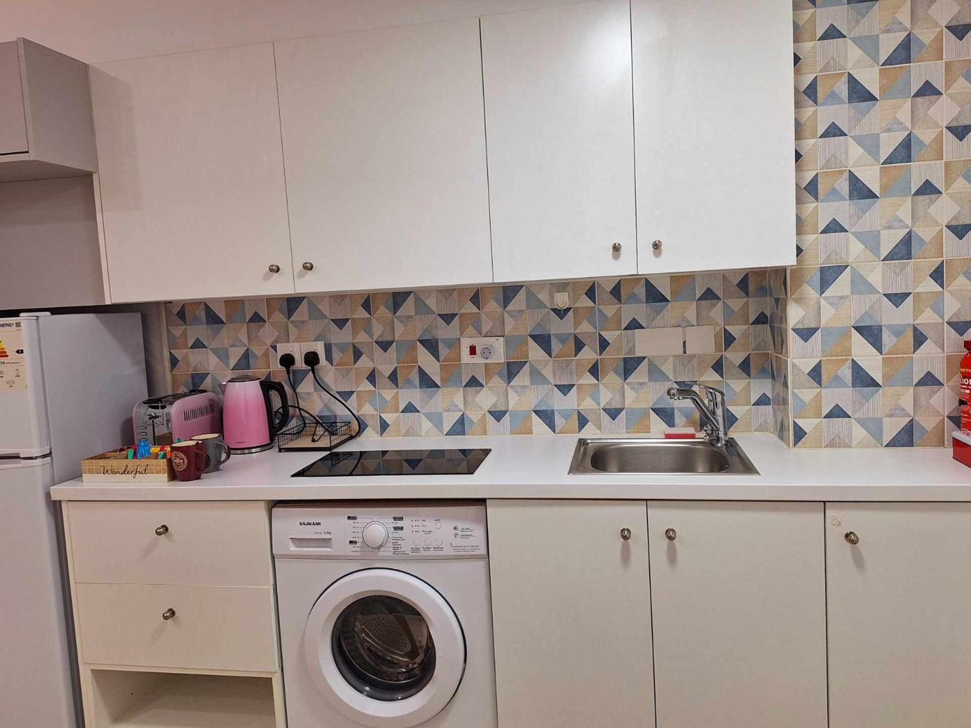 Stylish Apt Kato Paphos Close To Beach & Vibrant Harbor Life Εξωτερικό φωτογραφία