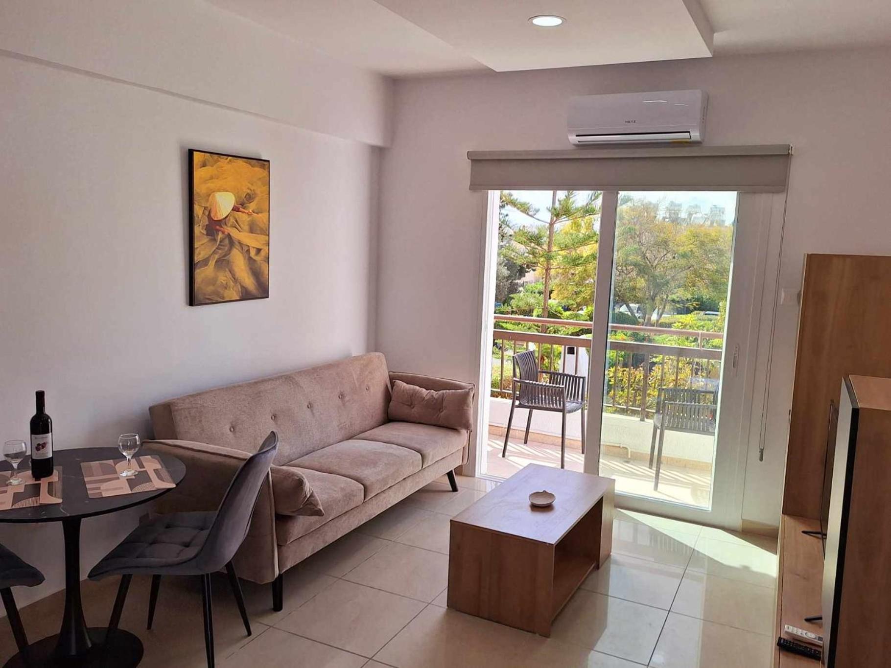 Stylish Apt Kato Paphos Close To Beach & Vibrant Harbor Life Εξωτερικό φωτογραφία