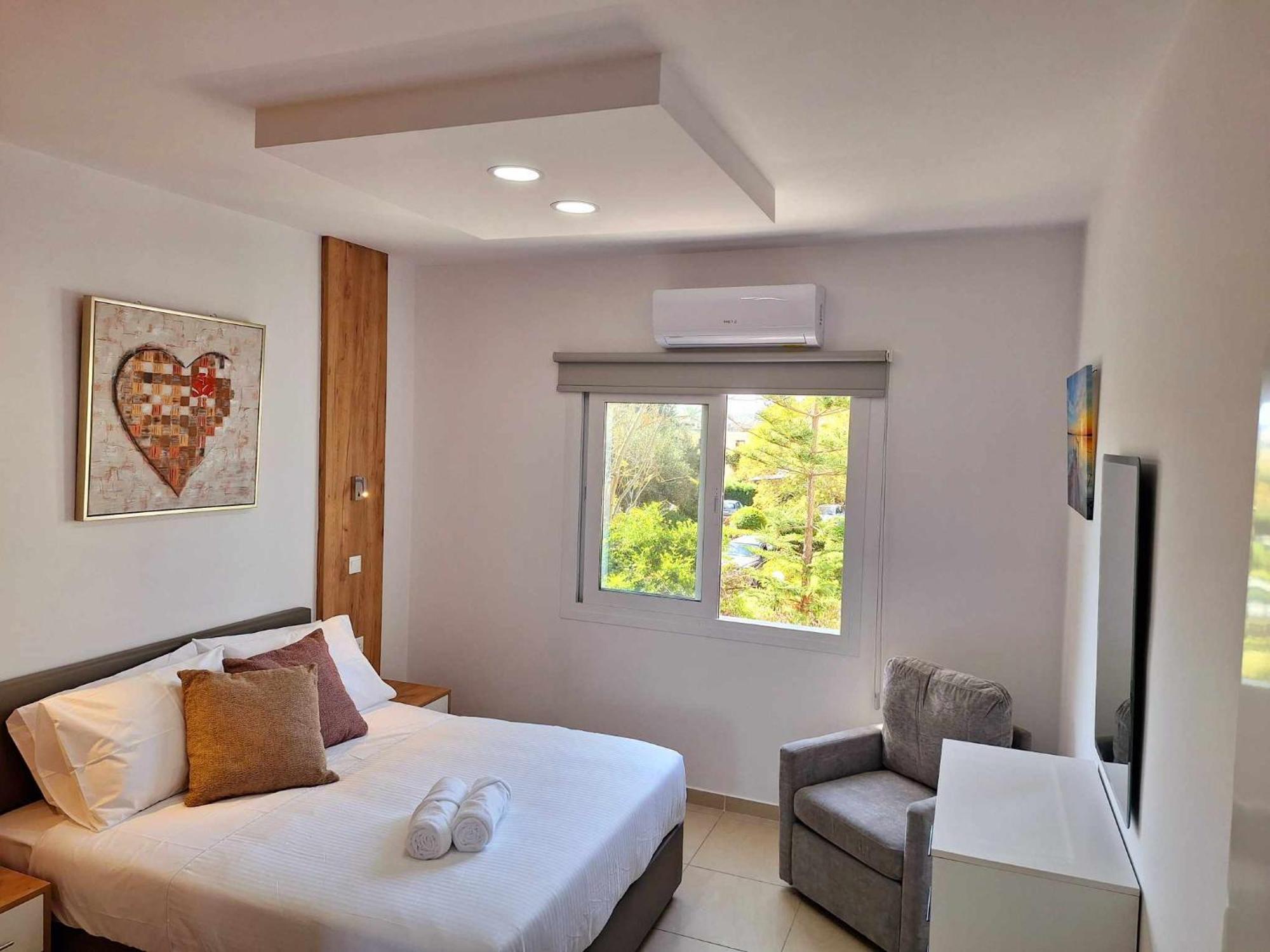 Stylish Apt Kato Paphos Close To Beach & Vibrant Harbor Life Εξωτερικό φωτογραφία